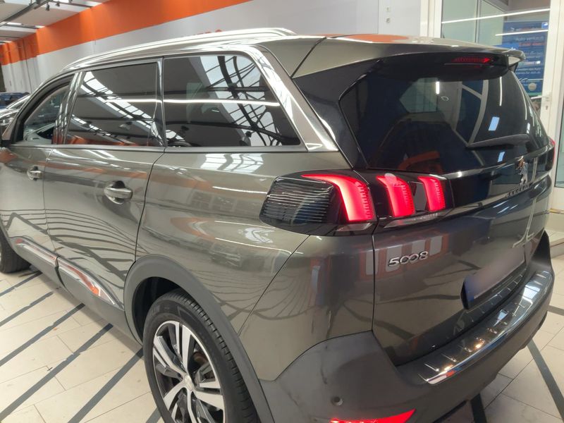 car Peugeot 5008 id345837 photo #3