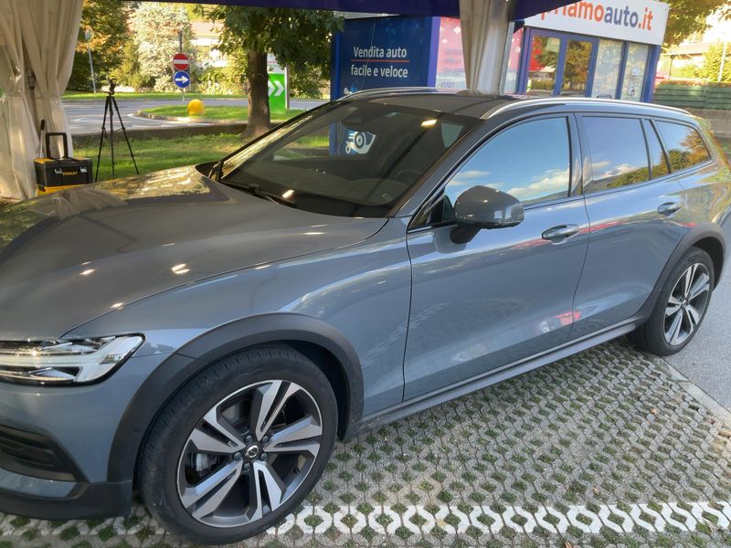 car Volvo V60 id345902 photo #2