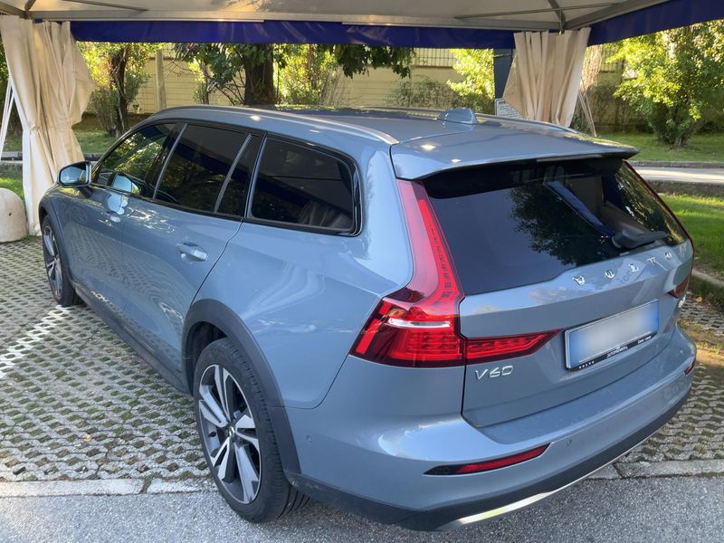 car Volvo V60 id345902 photo #3
