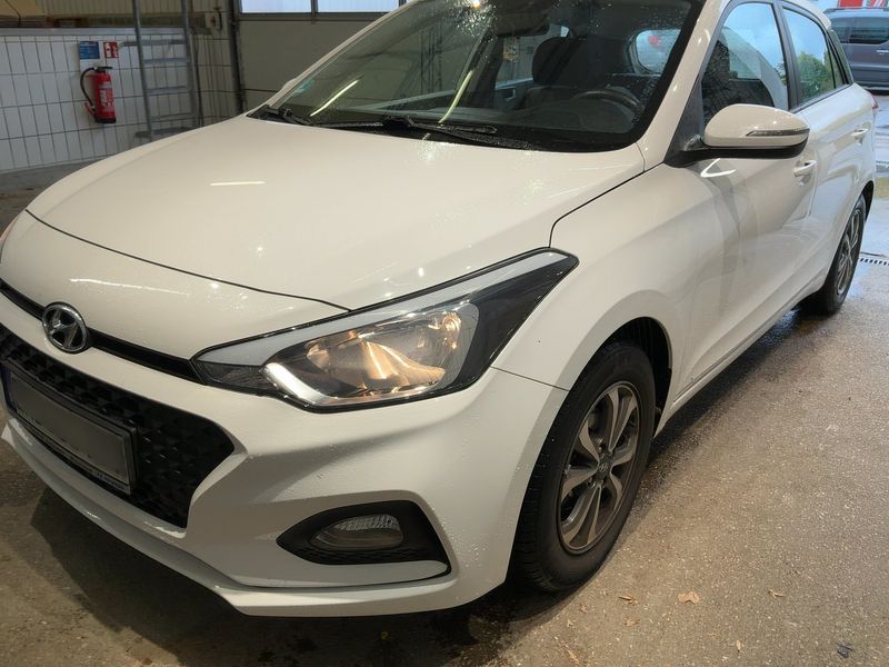 car Hyundai i20 id346032 photo #2