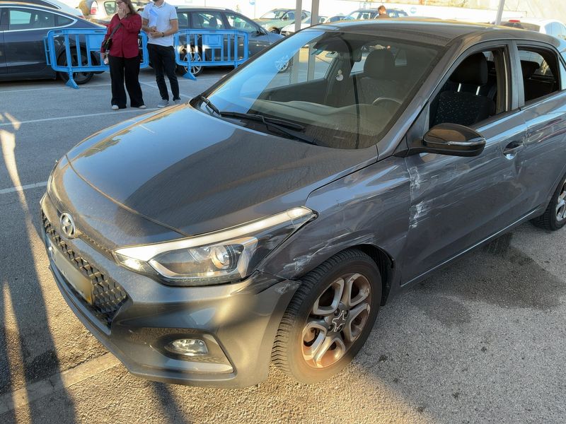 car Hyundai i20 id346079 photo #2