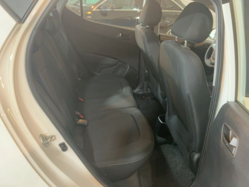 car Hyundai i10 id346080 photo #14