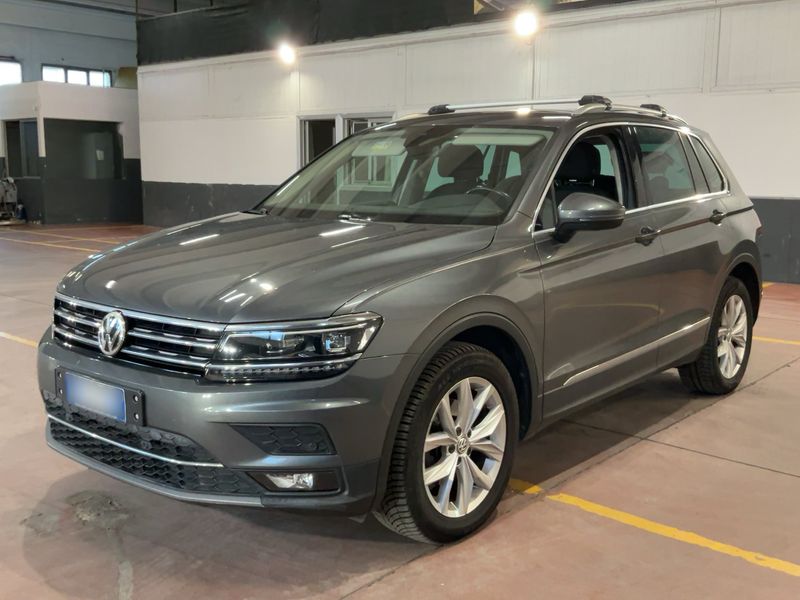 car Volkswagen Tiguan id346322 main photo