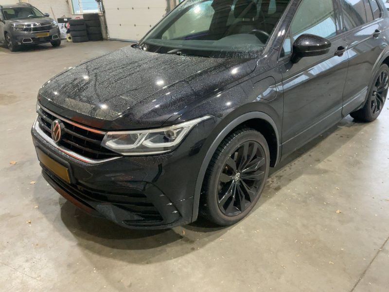 car Volkswagen Tiguan id346376 photo #2