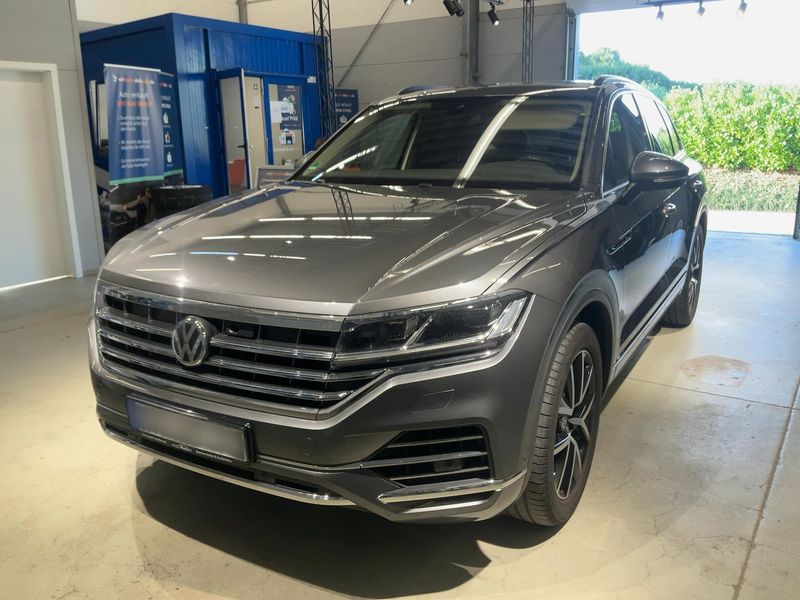 car Volkswagen Touareg id346414 main photo