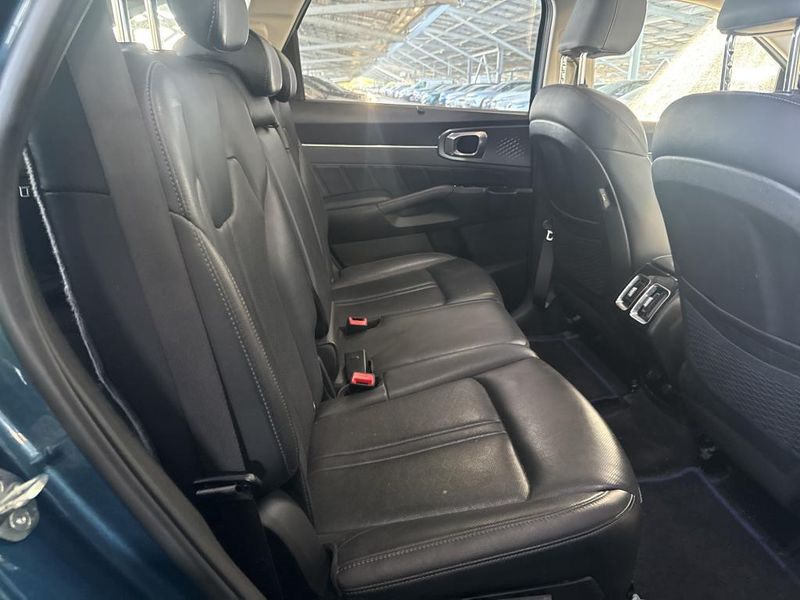 car KIA Sorento id346549 photo #11