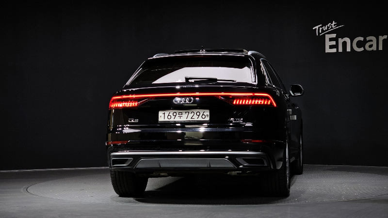 car Audi Q8 id346633 photo #4