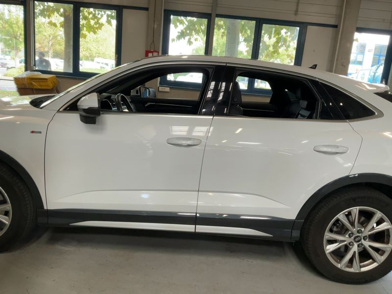car Audi Q3 id346977 photo #4