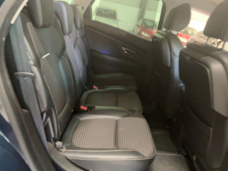 car Renault Scenic id347189 photo #14
