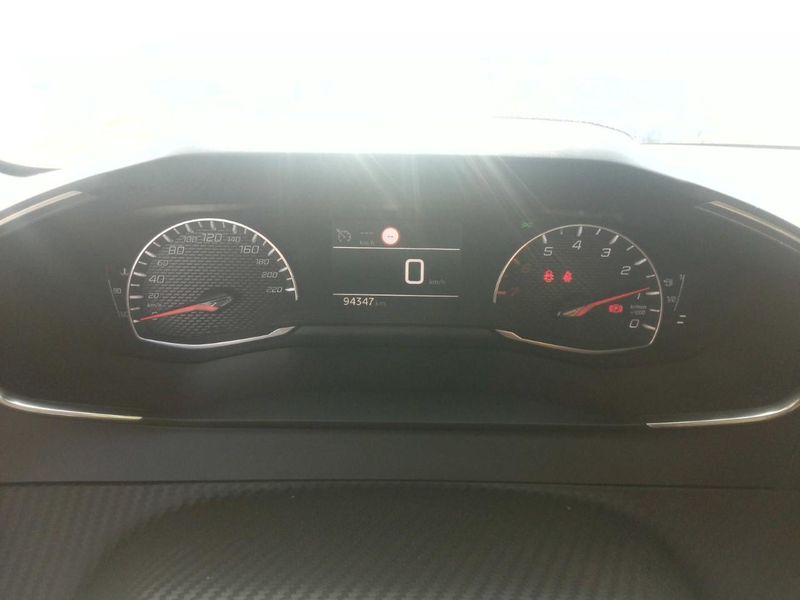 car Peugeot 208 id347290 photo #11