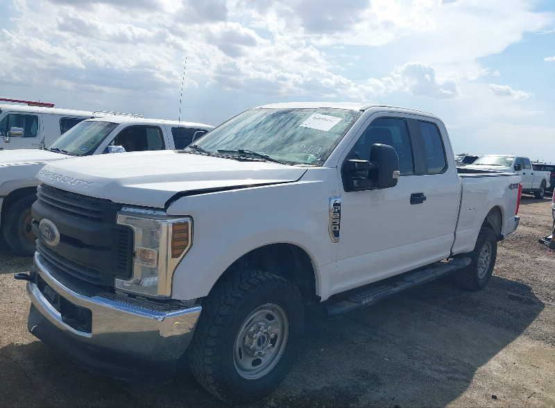 car Ford F-250 id347411 photo #2