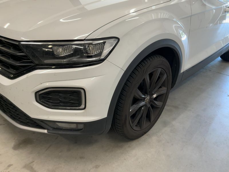 car Volkswagen T-Roc id347530 photo #2