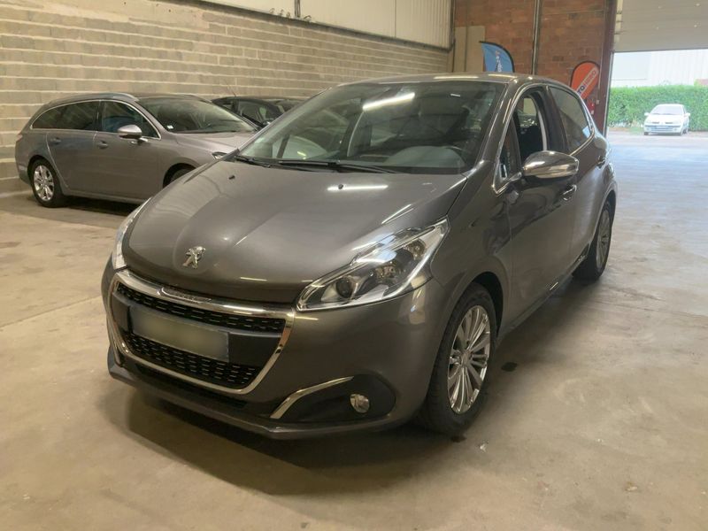 car Peugeot 208 id347671 main photo