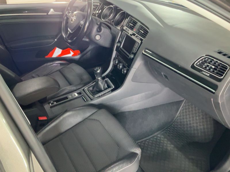 car Volkswagen Golf id347732 photo #11