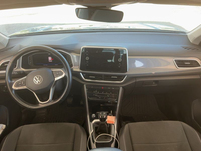 car Volkswagen T-Roc id347792 photo #12