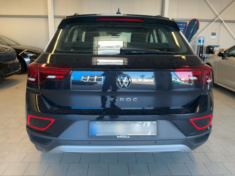 car Volkswagen T-Roc id347984 photo #5