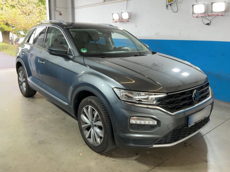 car Volkswagen T-Roc id347995 photo #8