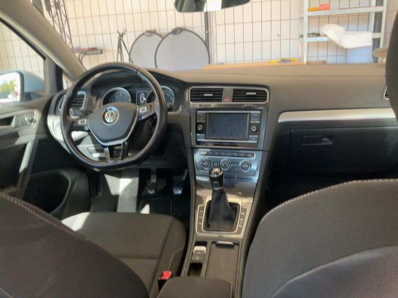 car Volkswagen Golf id348002 photo #12