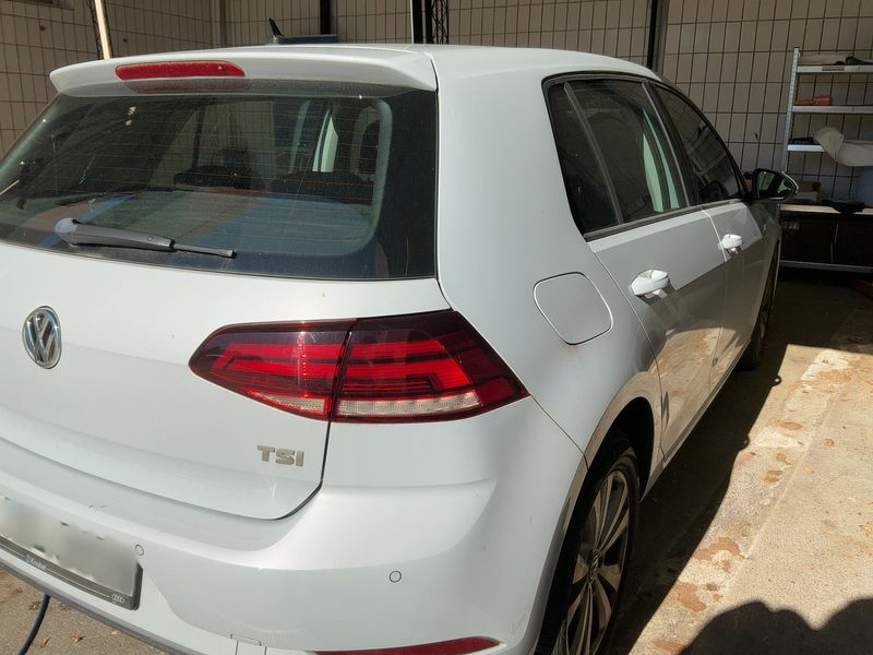 car Volkswagen Golf id348002 photo #6