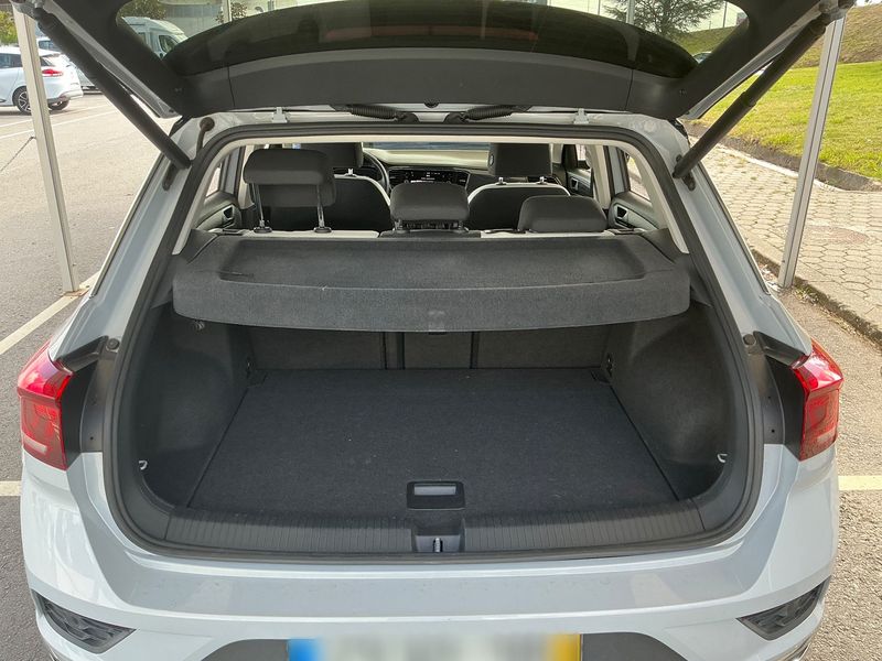 car Volkswagen T-Roc id348011 photo #10