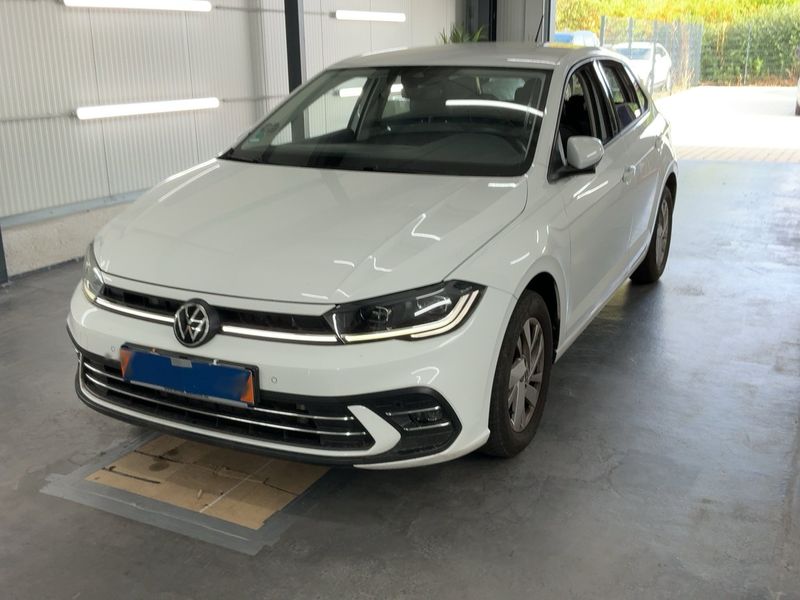 car Volkswagen Polo id348019 main photo