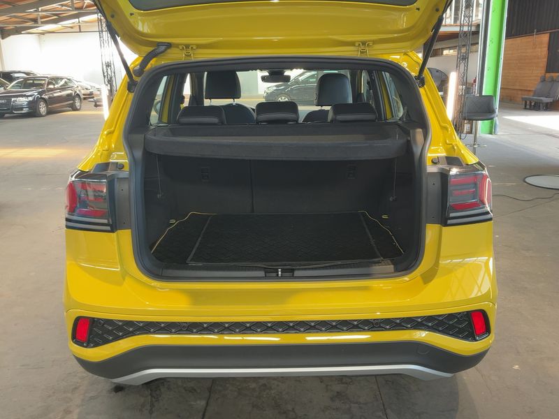 car Volkswagen T-Cross id348049 photo #10