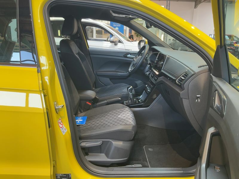 car Volkswagen T-Cross id348049 photo #11