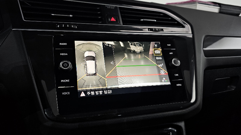 car Volkswagen Tiguan id348075 photo #15