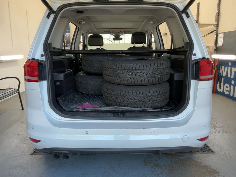 car Volkswagen Touran id348205 photo #10