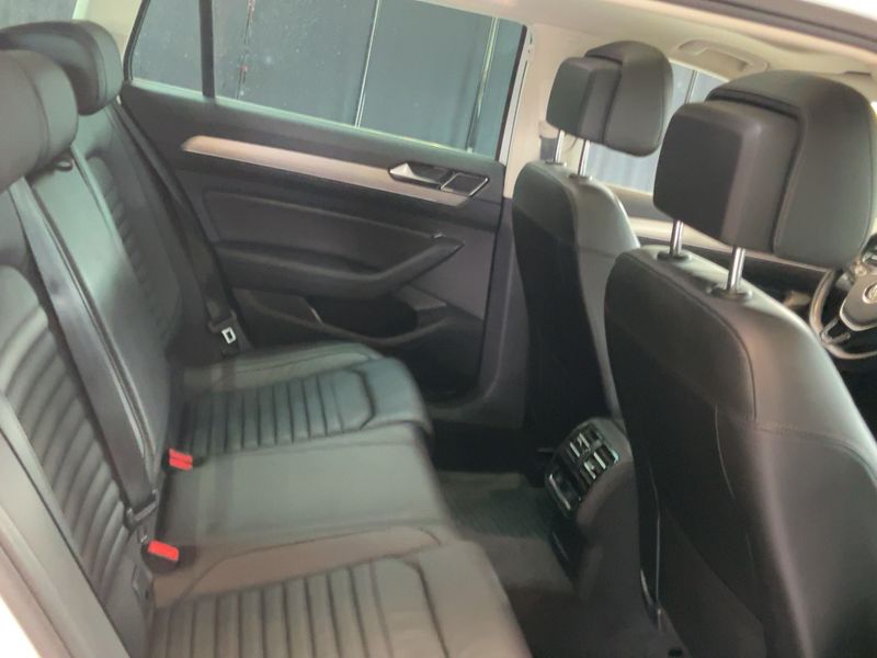 car Volkswagen Passat id348227 photo #14