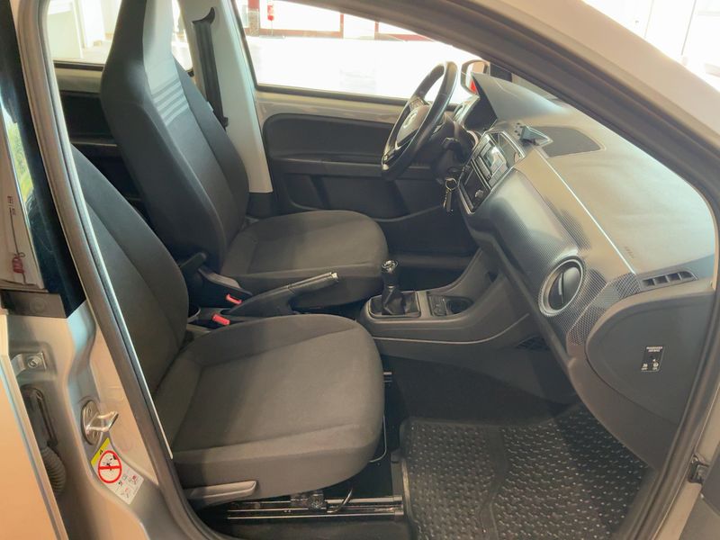 car Volkswagen up! id348228 photo #11