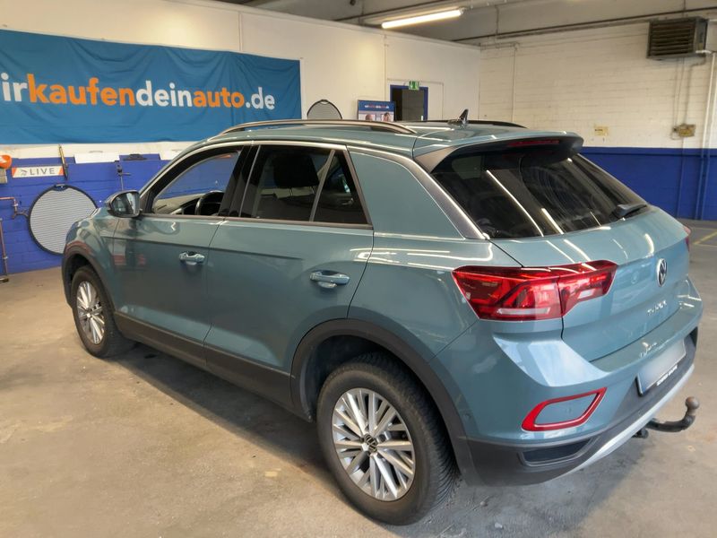 car Volkswagen T-Roc id348260 photo #3