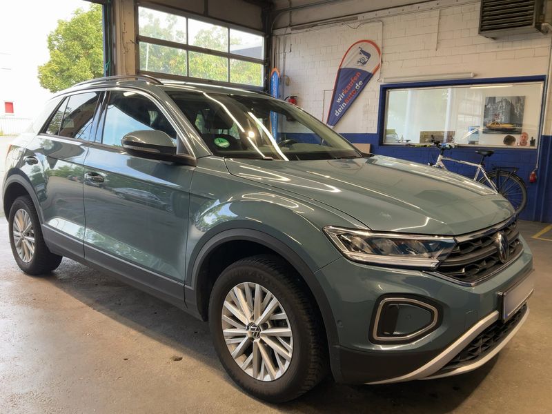 car Volkswagen T-Roc id348260 photo #8