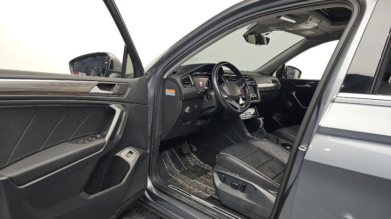 car Volkswagen Tiguan id348313 photo #10