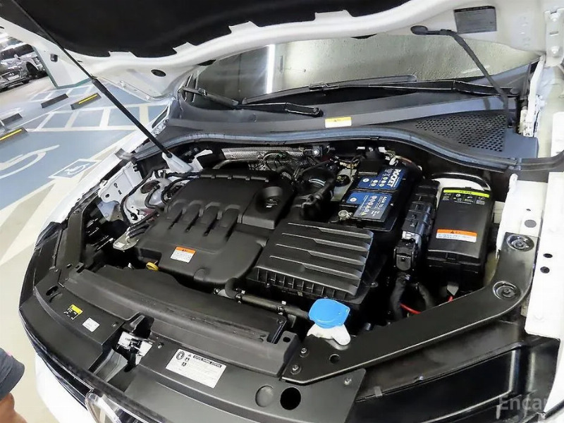 car Volkswagen Tiguan id348322 photo #19