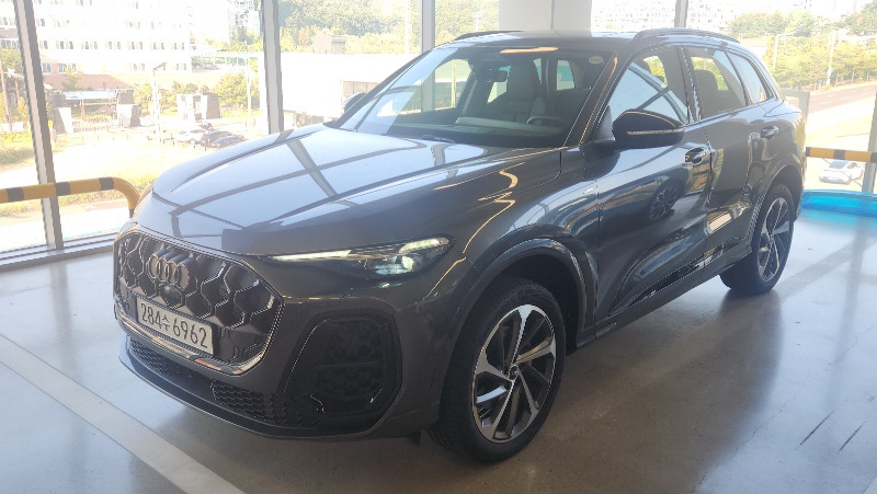 car Audi Q5 id348375 main photo
