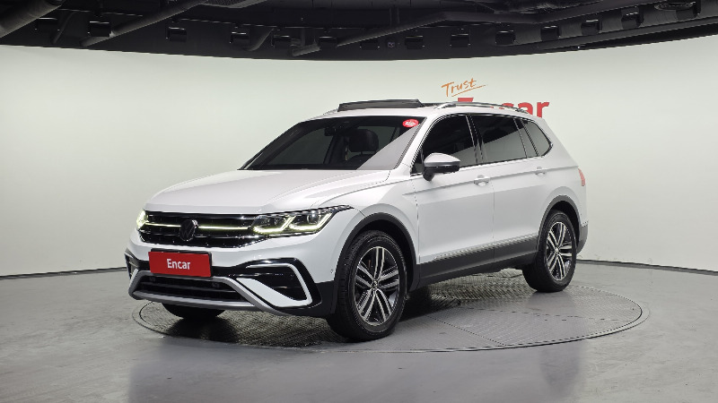 car Volkswagen Tiguan id348440 main photo