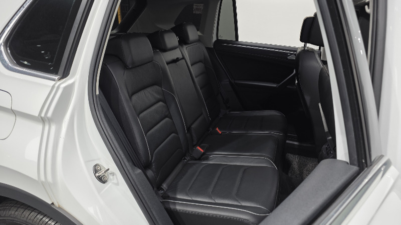 car Volkswagen Tiguan id348469 photo #12