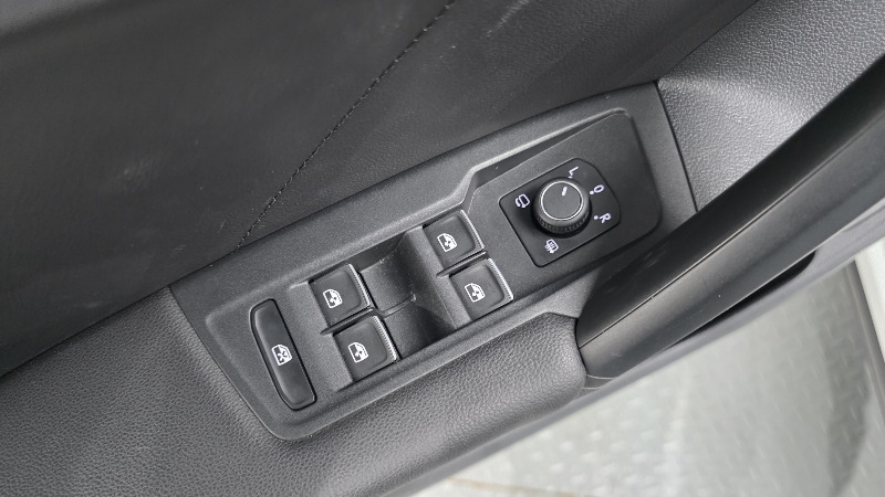 car Volkswagen Tiguan id348469 photo #28