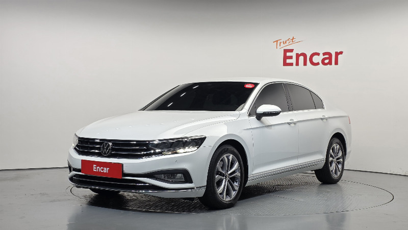 car Volkswagen Passat id348818 main photo