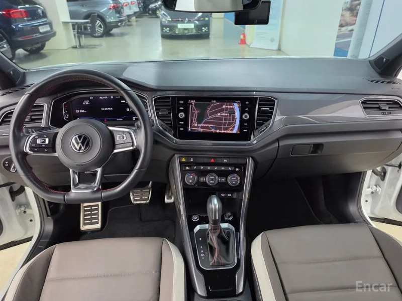 car Volkswagen T-Roc id348825 photo #7