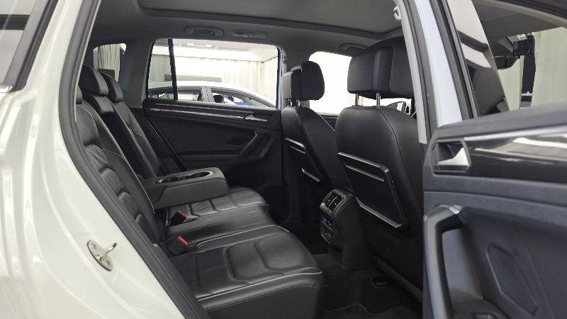 car Volkswagen Tiguan id348939 photo #12