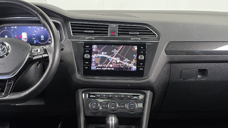 car Volkswagen Tiguan id348939 photo #14