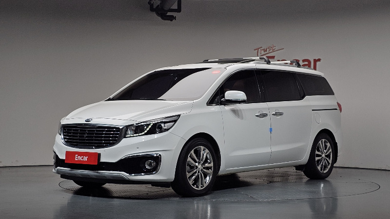 car KIA Carnival id348981 main photo