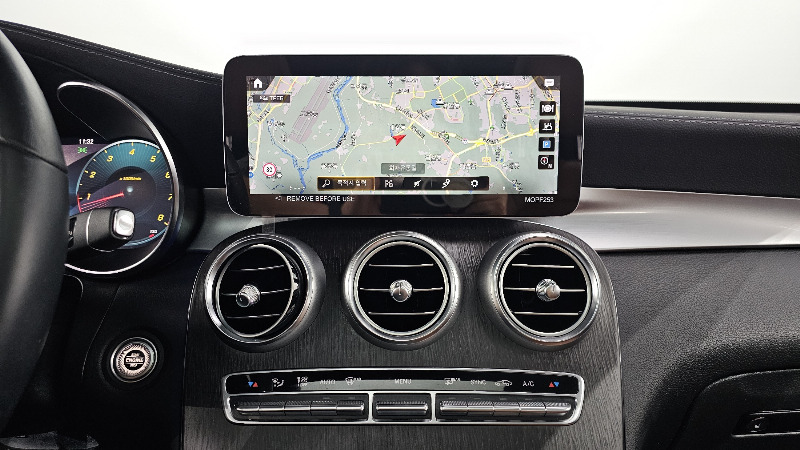 car Mercedes GLC id349018 photo #14