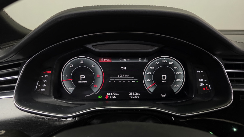car Audi Q8 id349029 photo #8