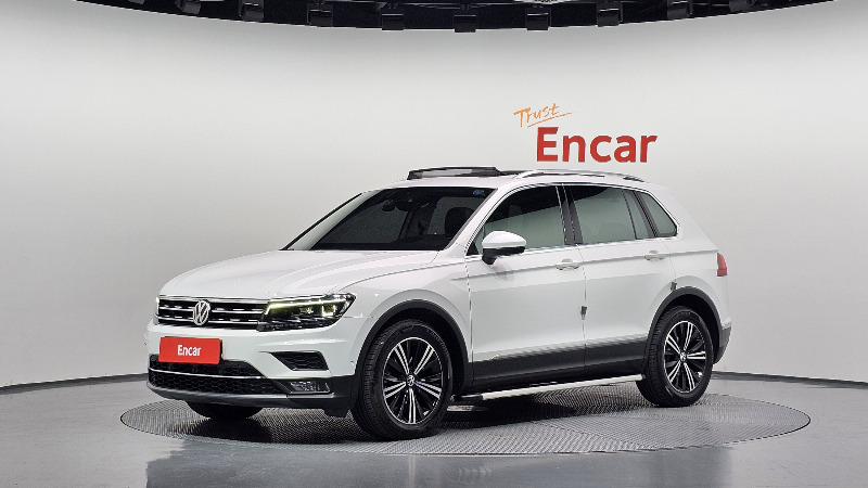 car Volkswagen Tiguan id349598 main photo