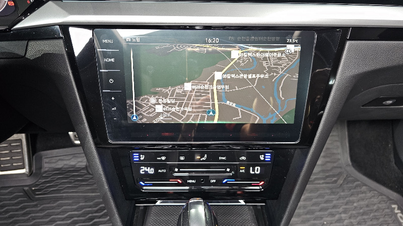 car Volkswagen Arteon id349600 photo #18