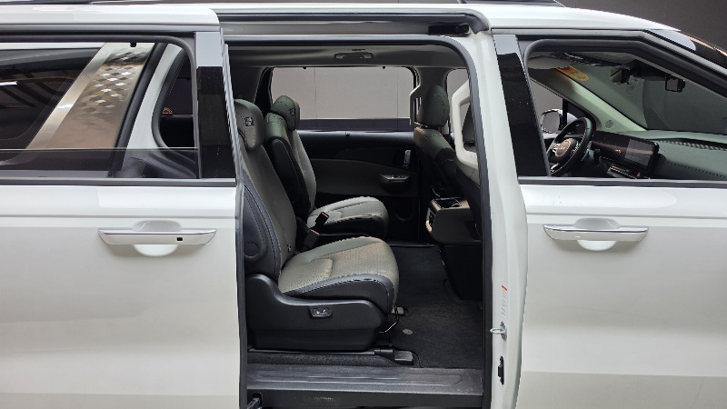 car KIA Carnival id349749 photo #11