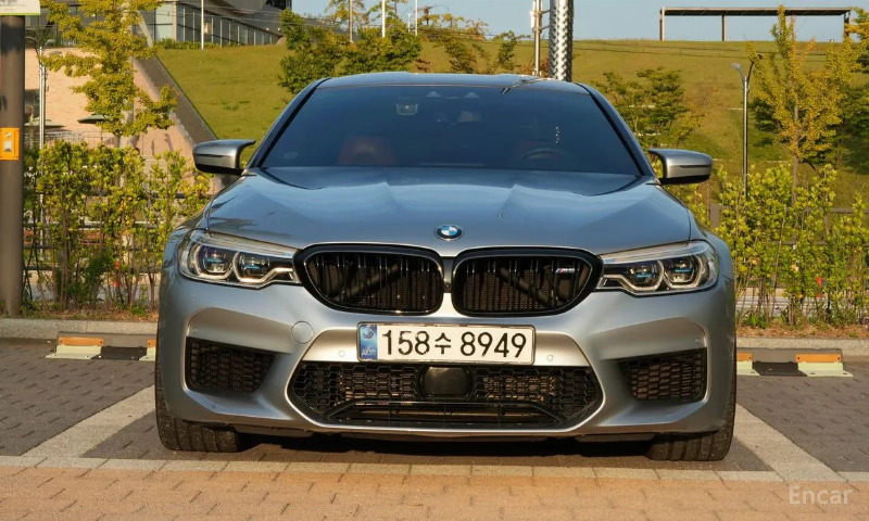 car BMW M5 id349920 photo #4